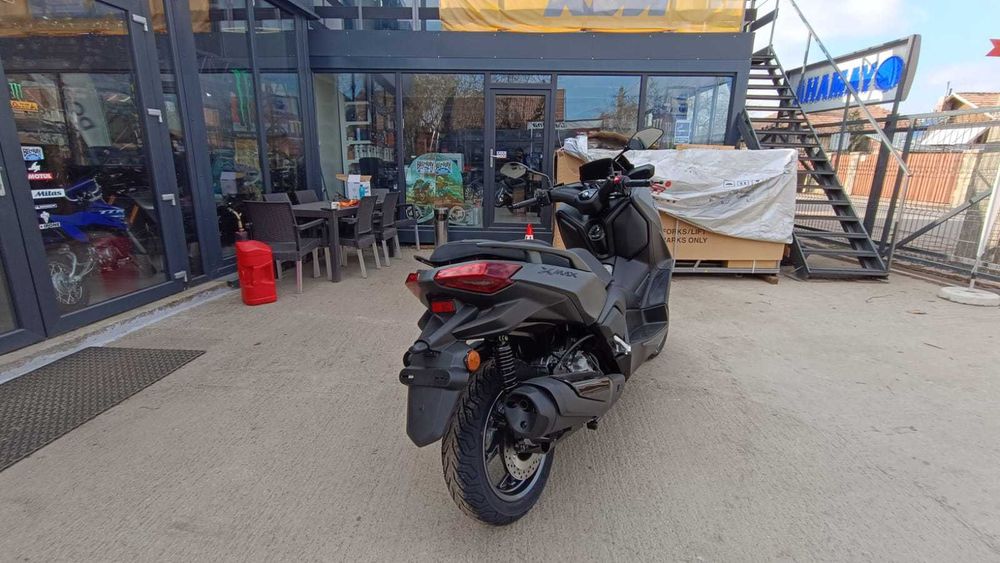 Yamaha XMax 300  model 2025 nou 0km pret PROMO- prin EST BIKE Campina