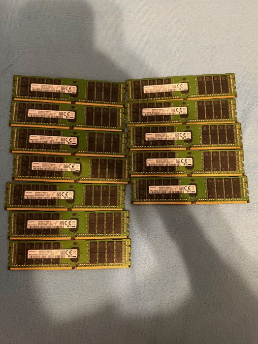 33 de rami 16GB si 12 rami 32GB