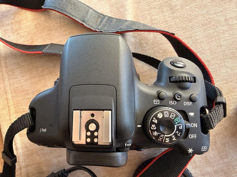 Canon EOS 750D + 18-55mm + 80-200mm Wi-Fi