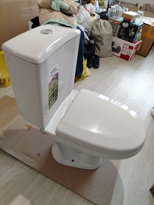 Продаётся унитаз. Состояние хорошее.