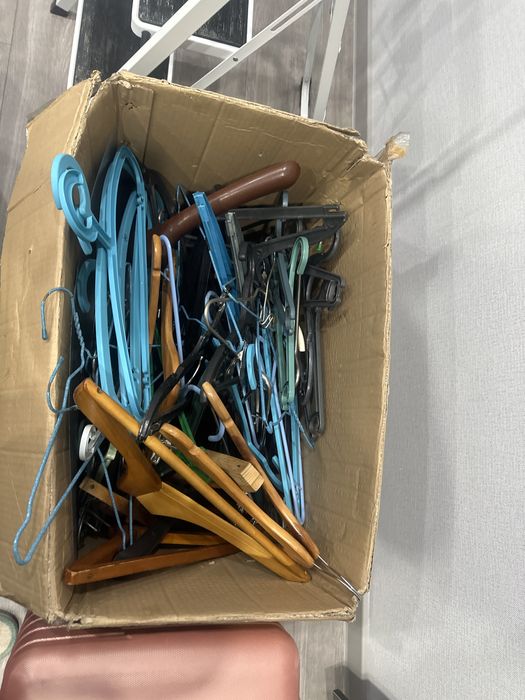 Продам вешалки