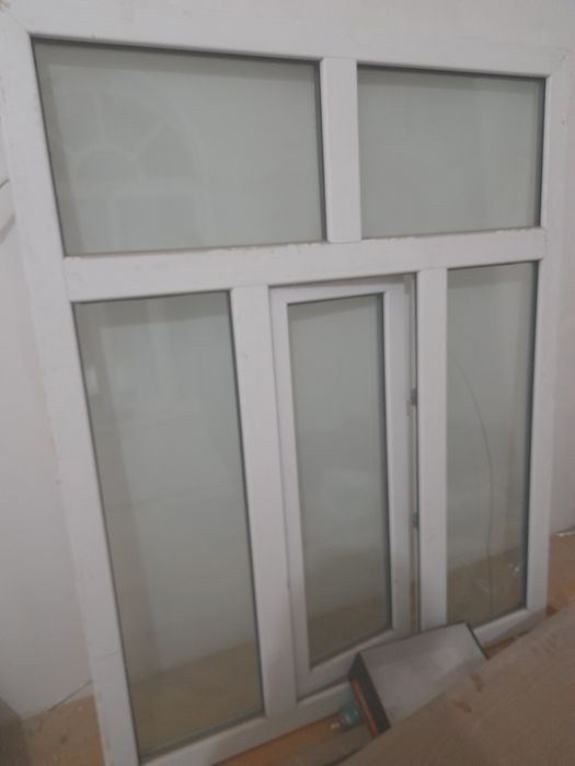 Ром ситилади б/у битта ойнаси синий колган ва ручка куйиш керак арзонг