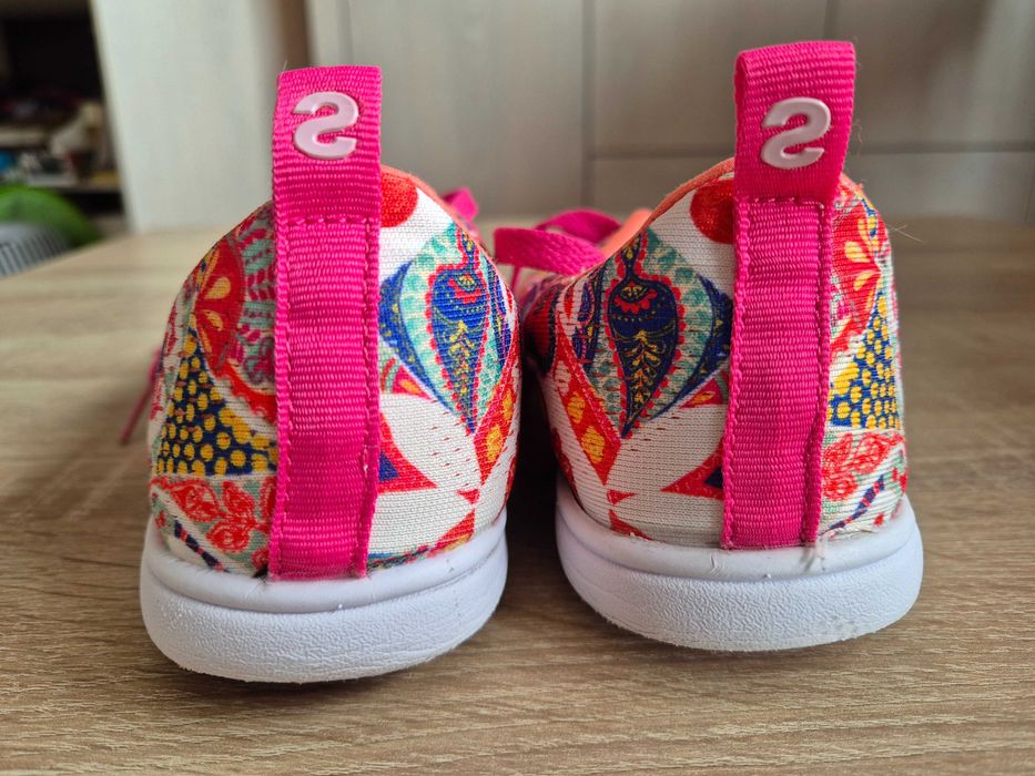 Tenesi Desigual colorati, subtiri, marimea 40 (buni ptr 39)