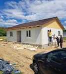 Vând și facem case pe structura metalica în velite cu panouri sandviș