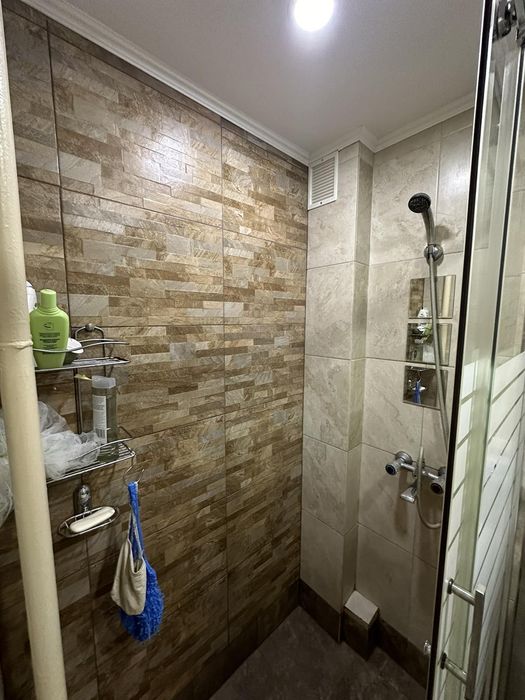 Продава се Тристаен апартамент в Бургас, Зорница - 62 кв.м за 2017 €/кв.м - Снимка #8