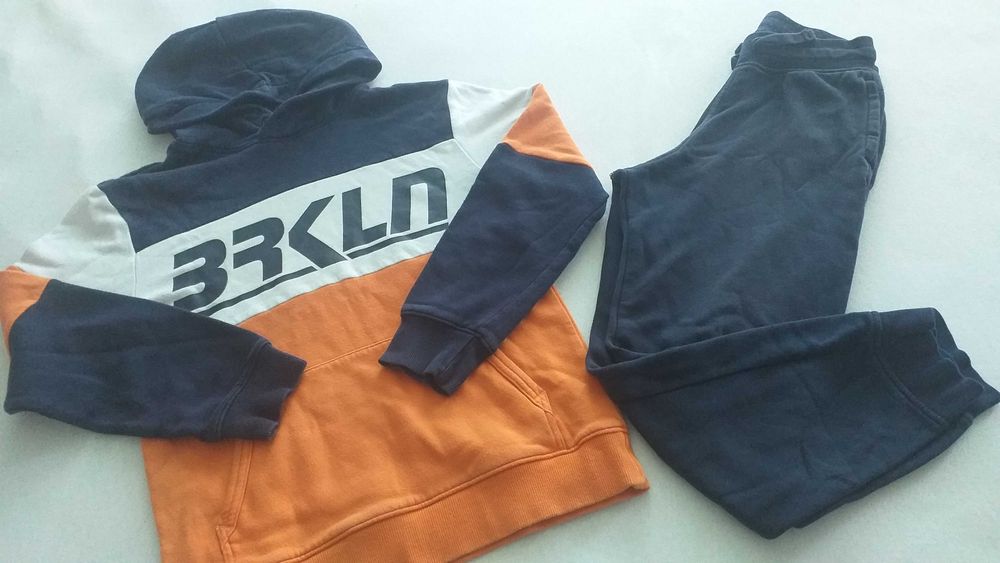 Детски фирмени комплекти- 30-38лв