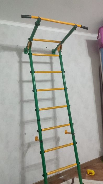 Продам турник с лестницей.