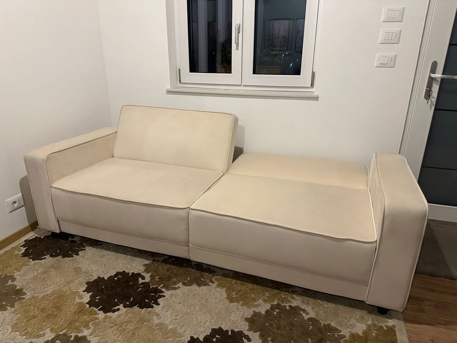 Canapea nouă extensibilă crem modernă