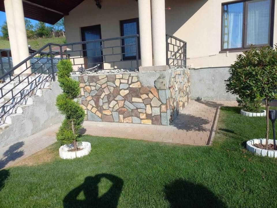 piatra naturala de munte si gratare ornamentale