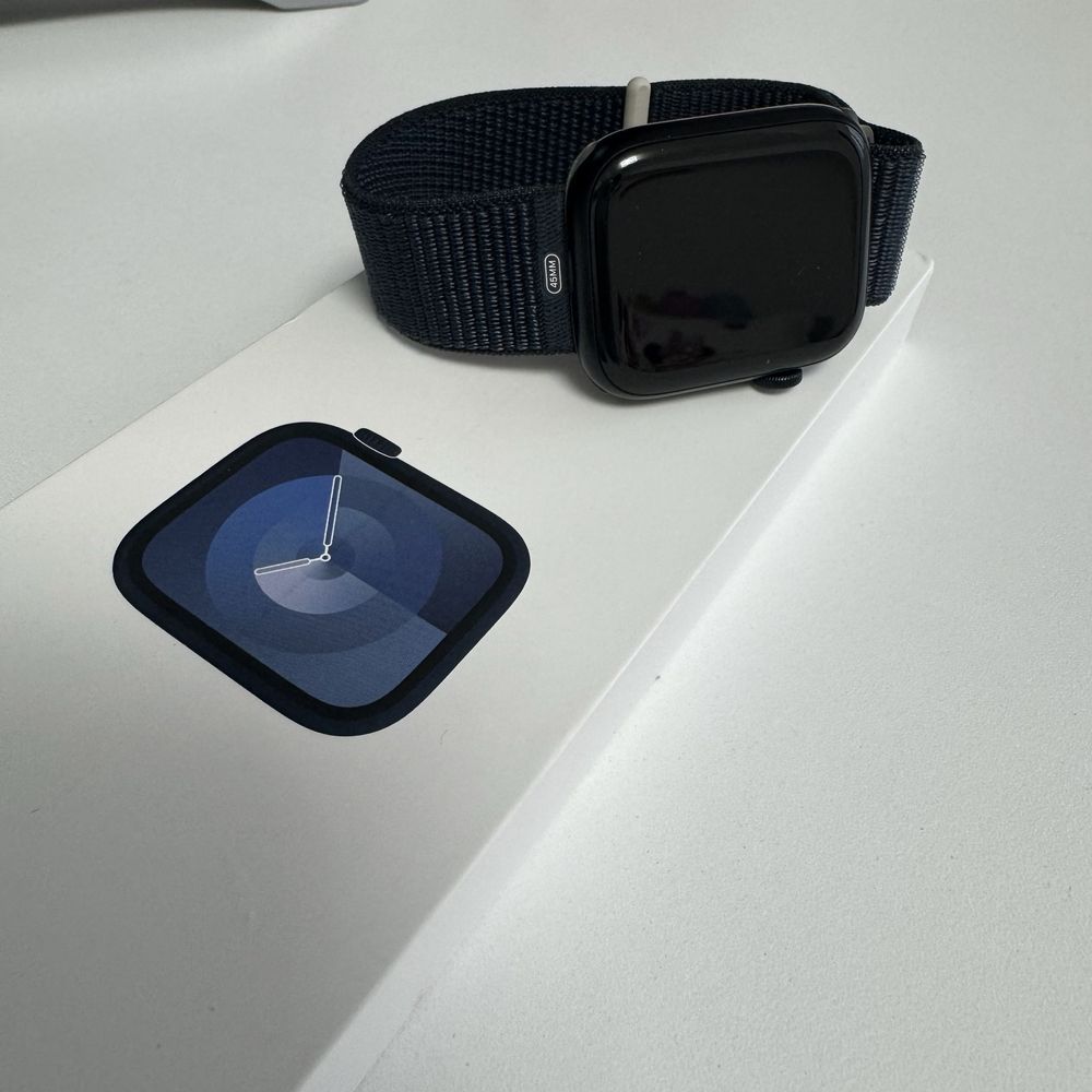 Apple Watch Seria 9 GPS+ Cellular 45mm