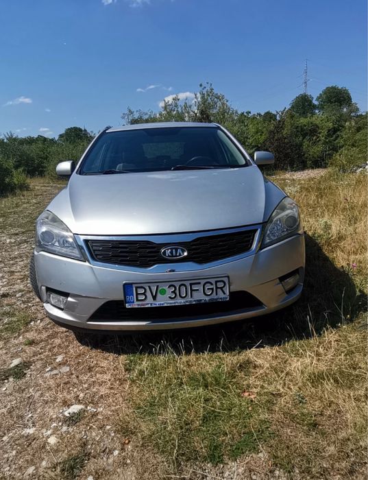 Kia Ceed hatchback an fabricatie 2010