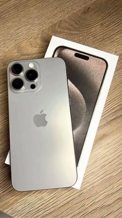 Продам iPhone 15 Pro Max
