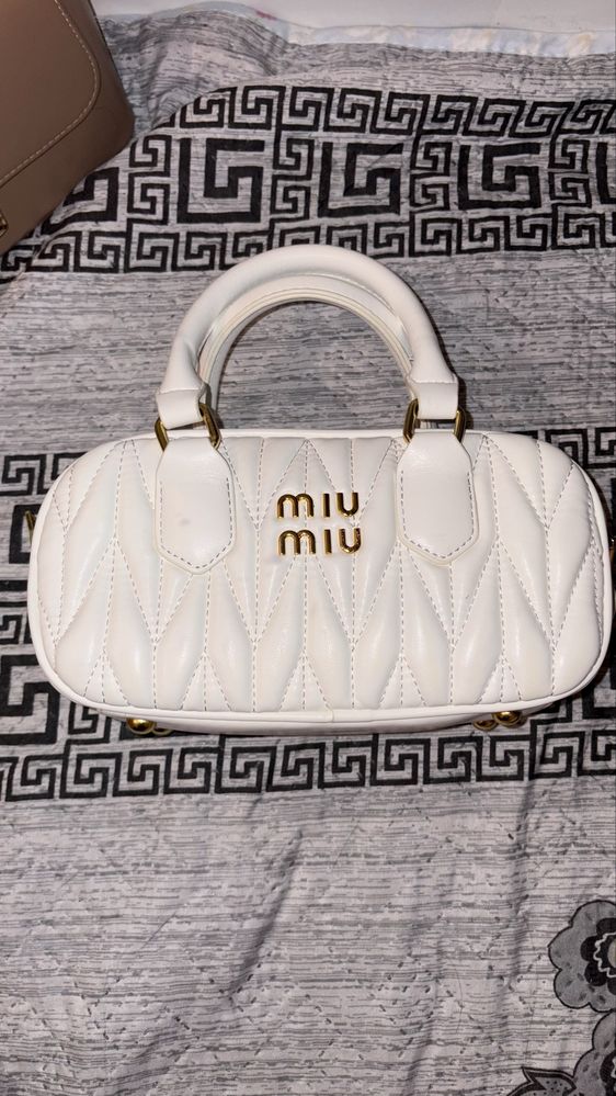 Сумка miu miu белый
