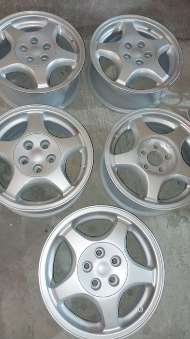 Диски на автомобиль R16