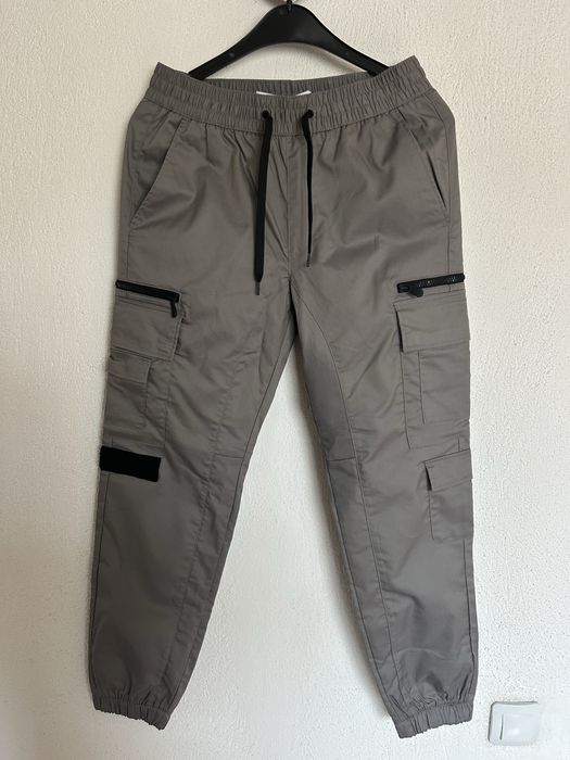 Карго панталон на Bershka