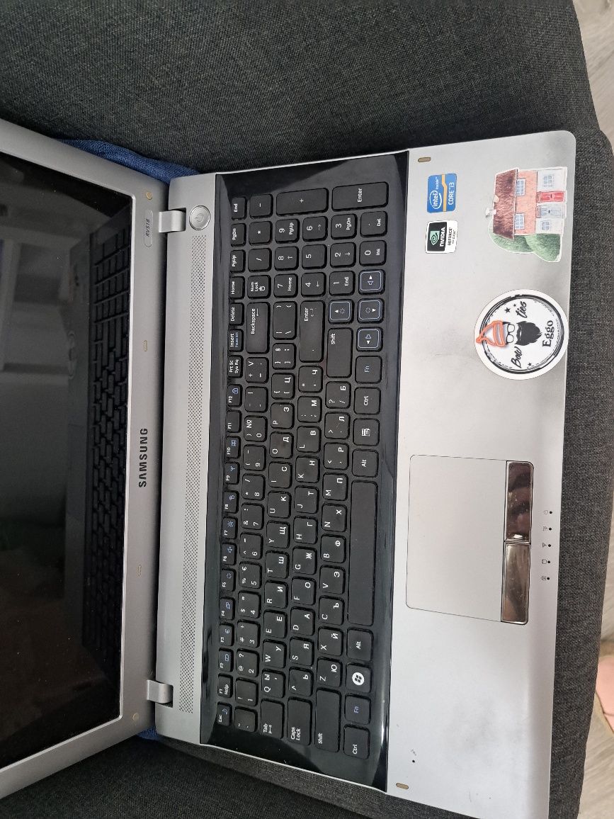 Лаптоп Samsung RV518-SO2BG