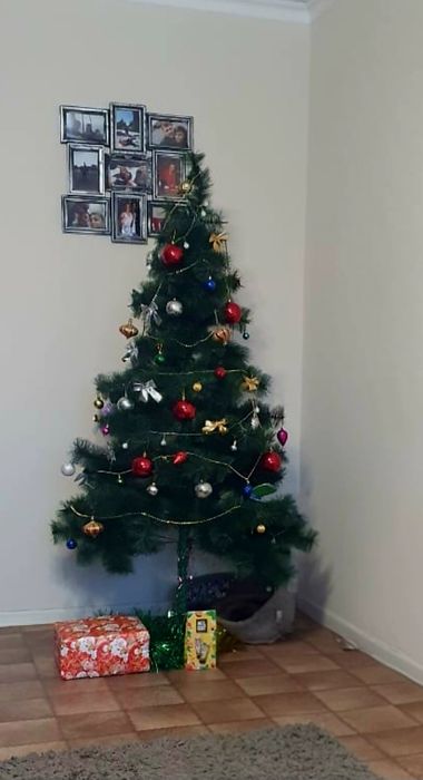 Продам новогоднюю ёлку