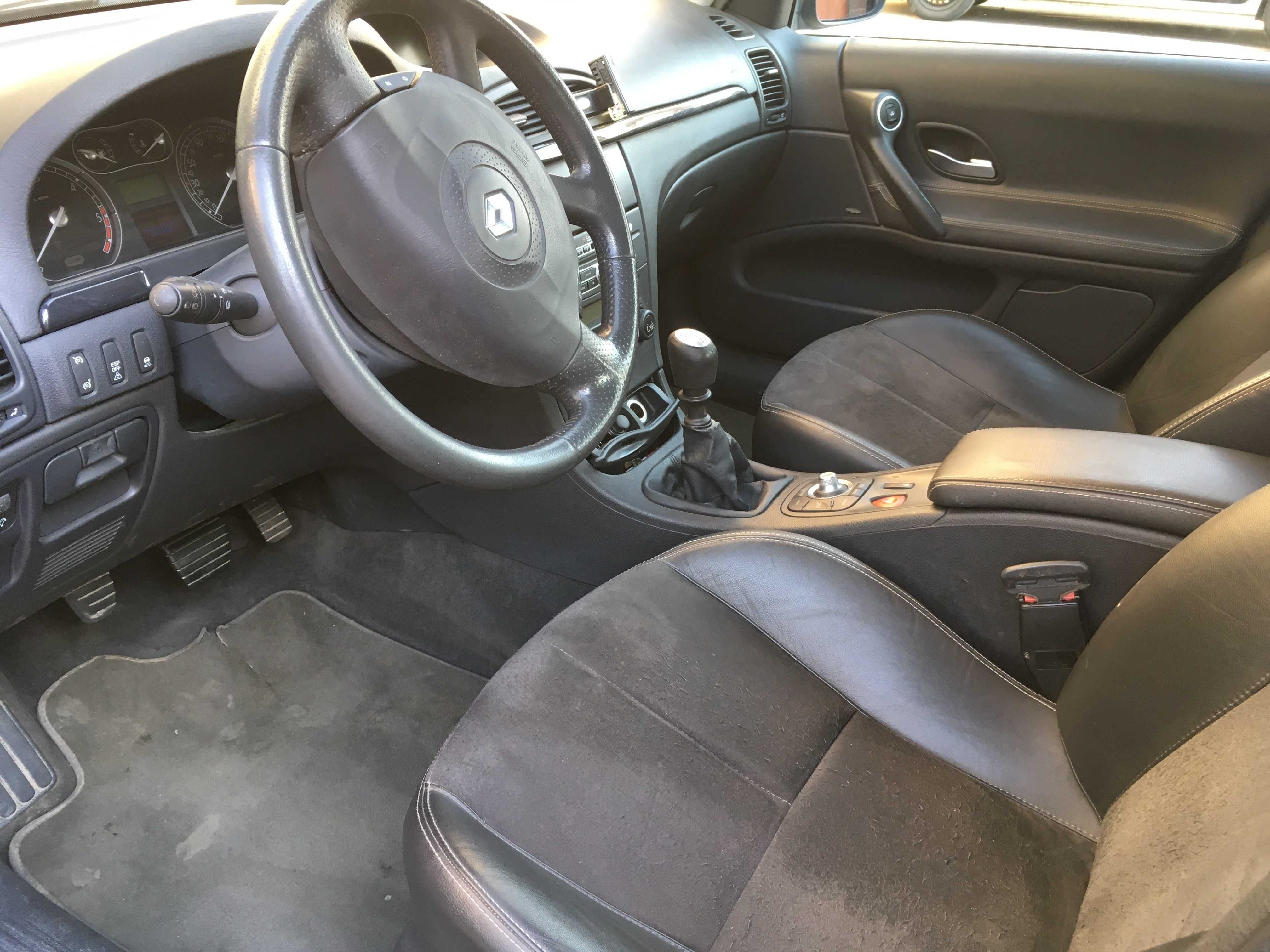 Renault Laguna 2 2.0 dci doar cateva piese...