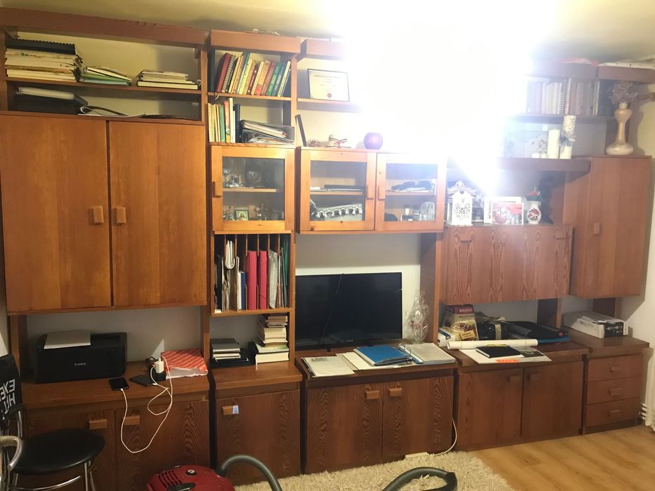 Mobila de sufragerie din lemn