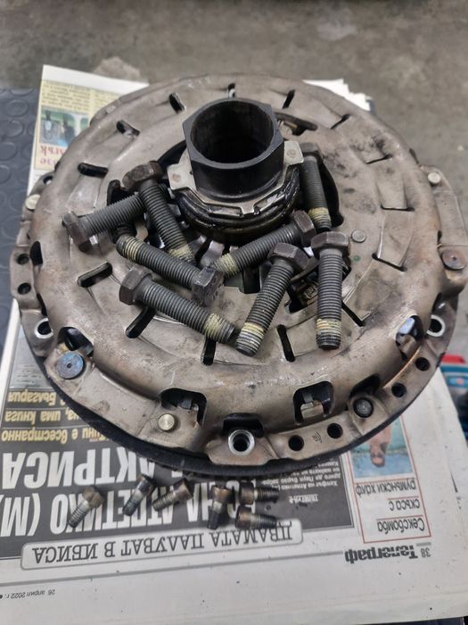 Саединител за бмв е46 3.0 д 4х4 пален комплект