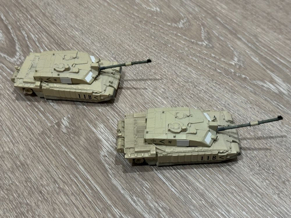 Machete militare 1:72 tanc Chalenger 2