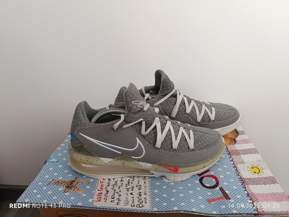 ''Nike Lebron XVII Low''оригинални маратонки 44 номер