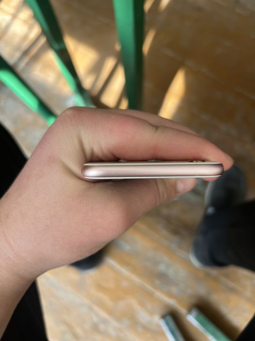 IPhone 6S rose.
