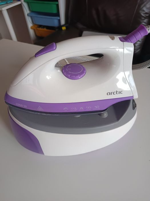 Statie calcat Artic 2200w