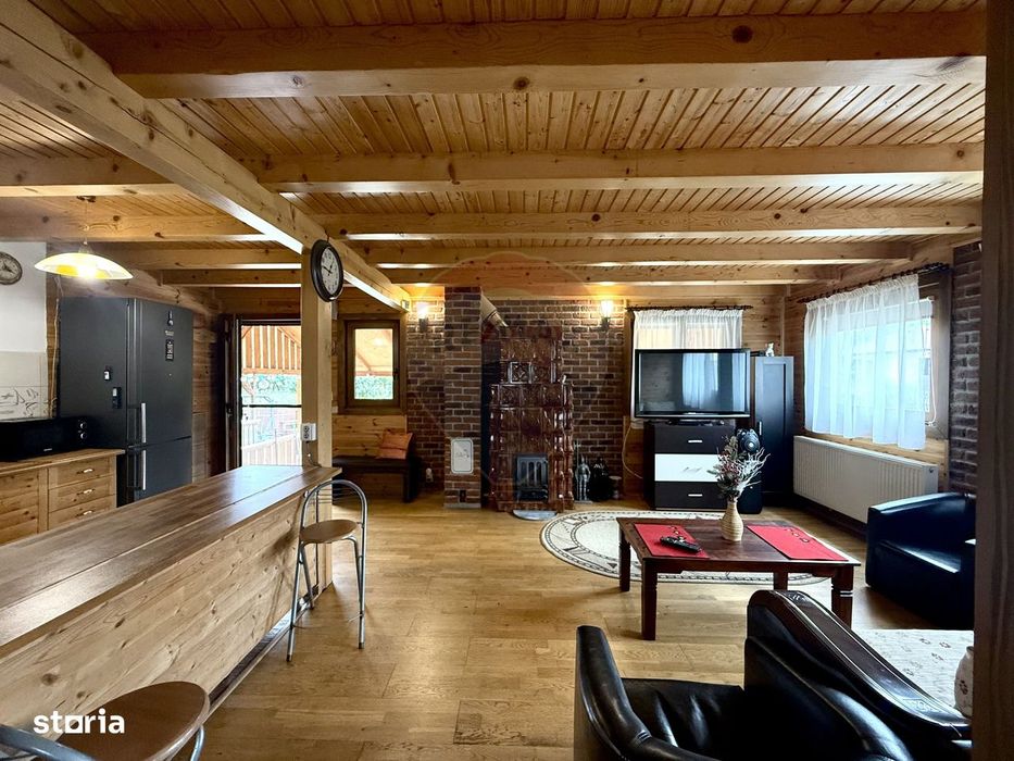 Casă de vânzare în Stolna cu livada,ciubăr,teren de 1464mp, comision 0