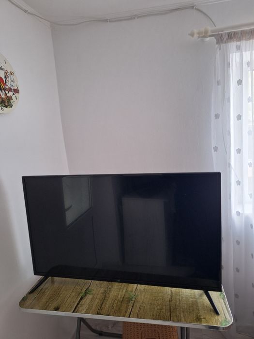 Vand tv smart 109cm