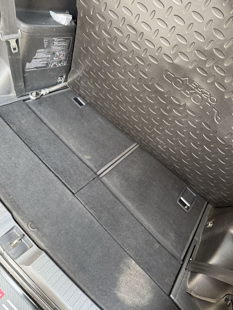 Продавам Toyota Corola Verso 2.2D4D 136hp