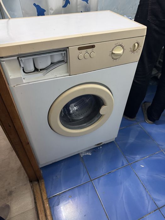 Стиральная машина продам срочно