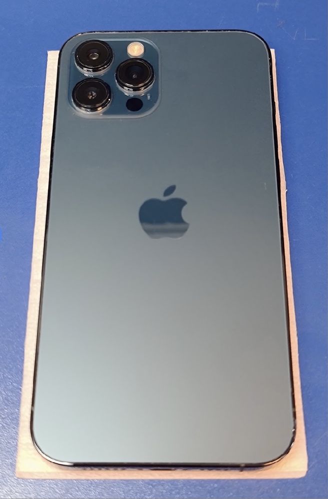 Sticla spate iPhone 12 Pro MAx 350 lei