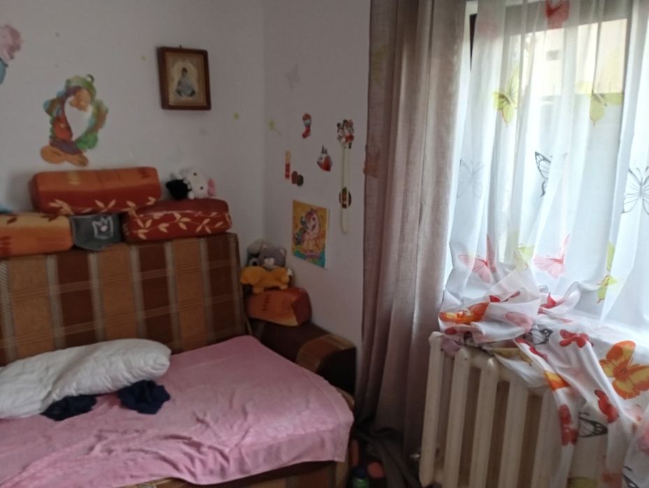 Vând casă 140.000 euro