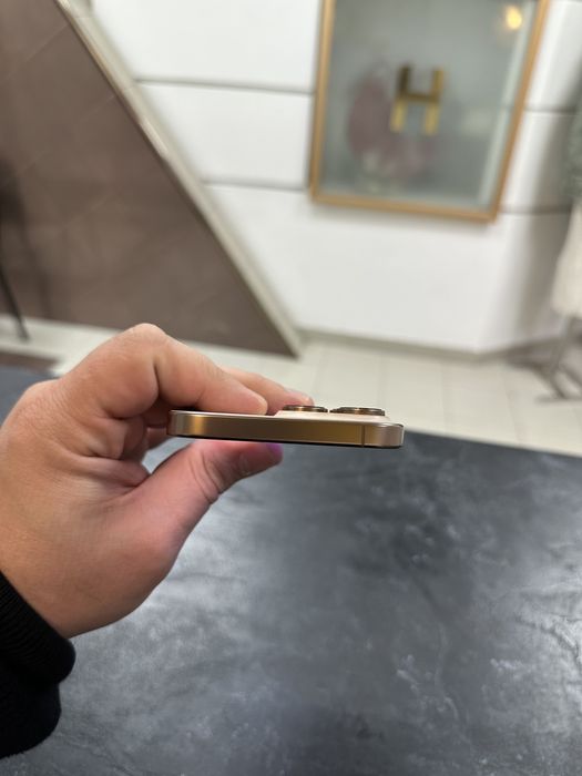 iPhone 16 Pro Max 256 Impecabil - Desert Titanium Neverlocked