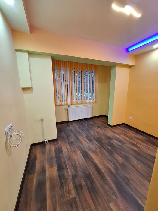 Продава се Тристаен апартамент в София, Свобода - 60 кв.м за 2549 €/кв.м - Снимка #8