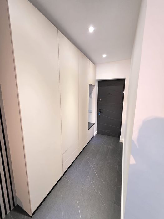 Garsoniera de închiriat!