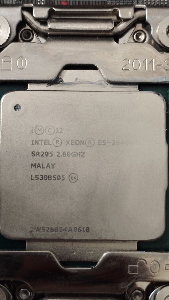 Продам комплект Проц Xeon e5 -2640v3, плата X99M, ddr4 - 2*8Gb, кулер