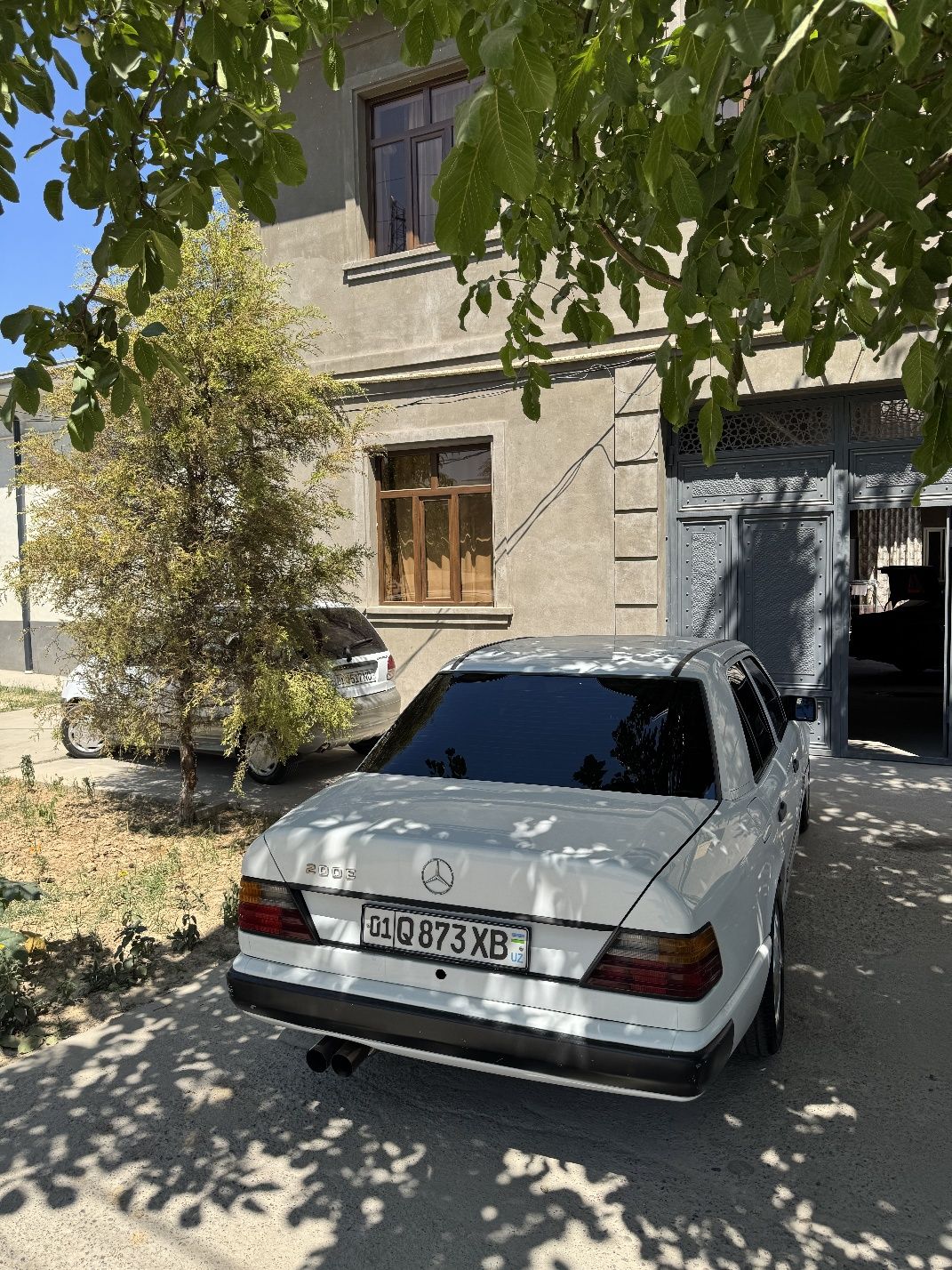 W 124  mersdes sotilad yil 1986