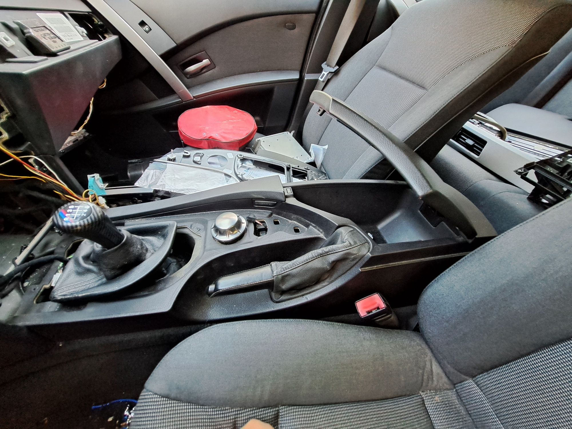 BMW e60 523i ръчка НА ЧАСТИ!