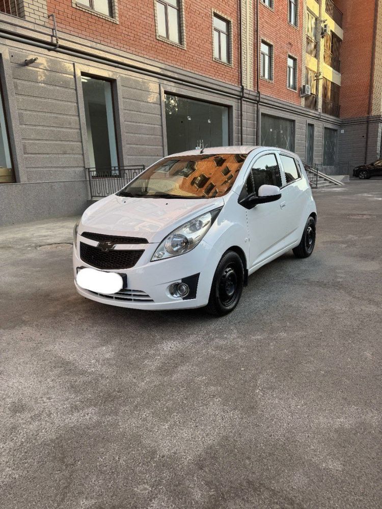 Spark 1 pozitsya sotiladi