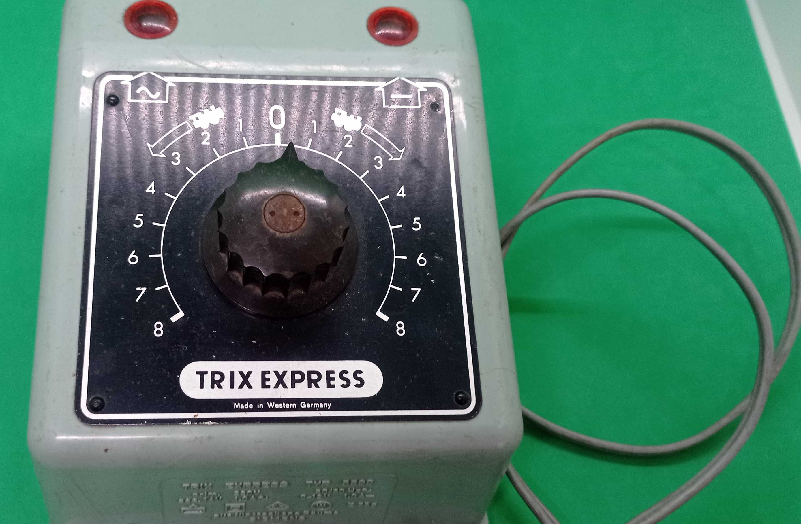 Трансформатор за влаче Trix Express Германия