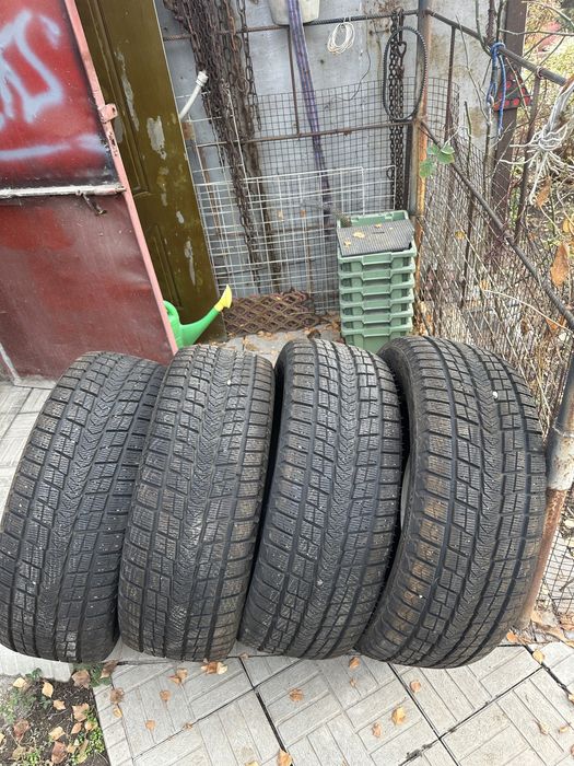 Зимние шины Nexen 285/60/18