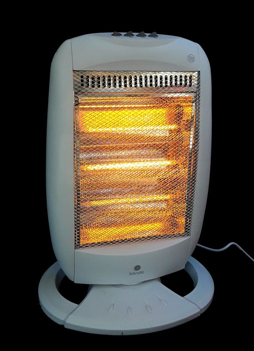 Radiatoare HALOGEN 1200 W KLINDO Noi - 150 Lei