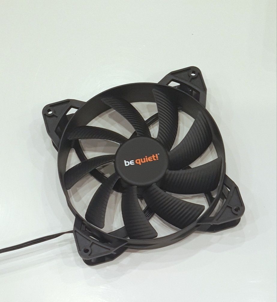 Вентилатори (ThermalTake, Arctic), капак за D5 помпa IceMan