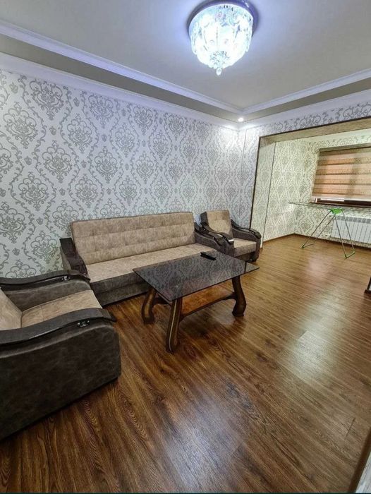 2-х  комнатная в центре. Абая