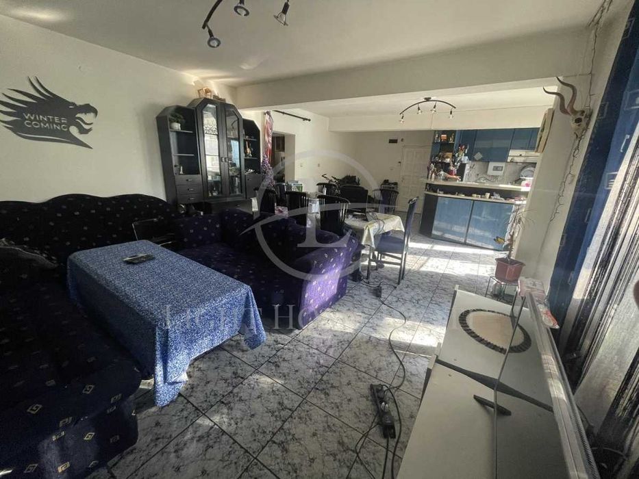 Продава се Тристаен апартамент в Пловдив, Кючук Париж - 120 кв.м за 1209 €/кв.м - Снимка #3