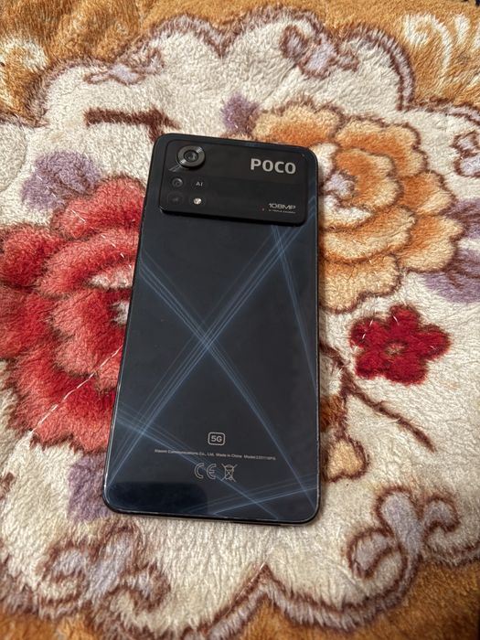 Продам телефон поко