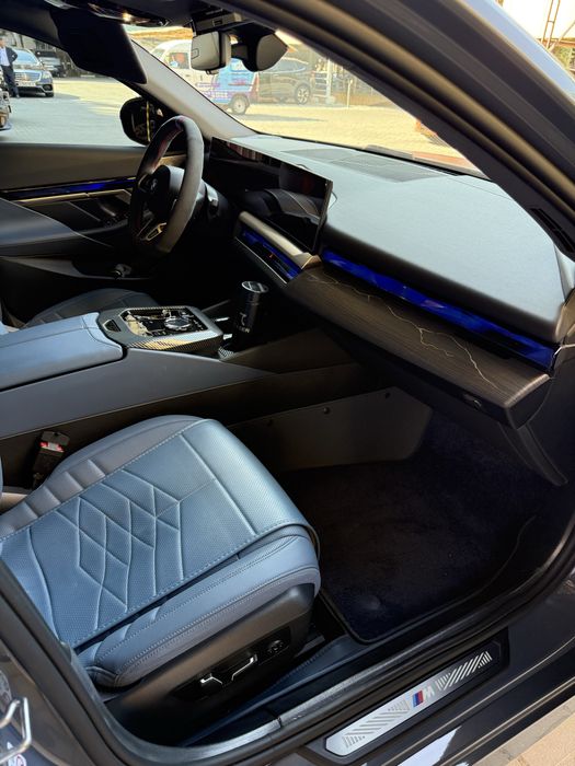 BMW I5 Cooper grey 2024