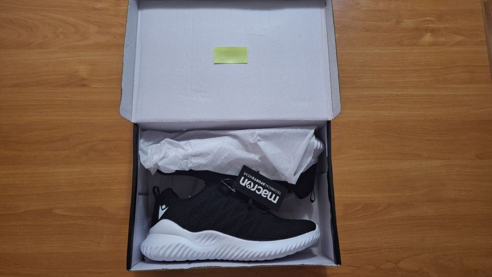 Adidașii Macron de alergare unisex